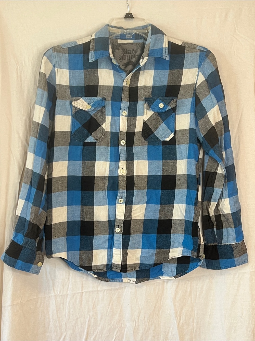 Slade Wilder Blue Black Plaid Button-Down M